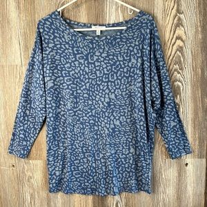 Skinnygirl, 3/4 sleeve blue print top, M